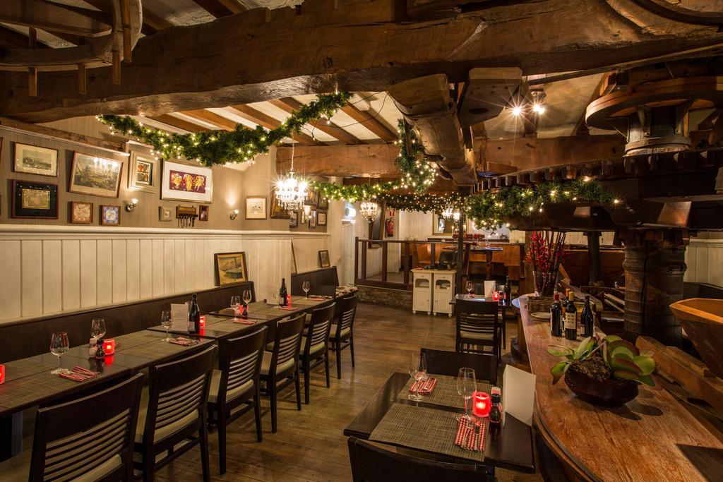Отель Tavern De Geulhemermolen Берг-эн-Терблейт Экстерьер фото